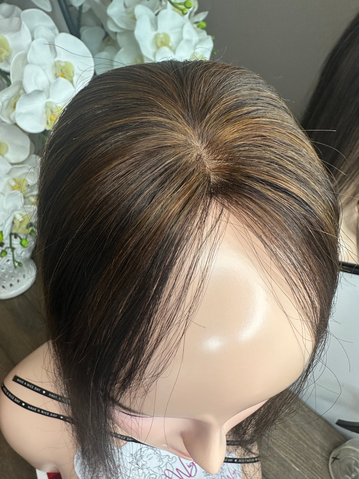 Lavia, U shape 3*3 base size silk base full handtied brown and highlights, real human hair, best for hair thinning solutions