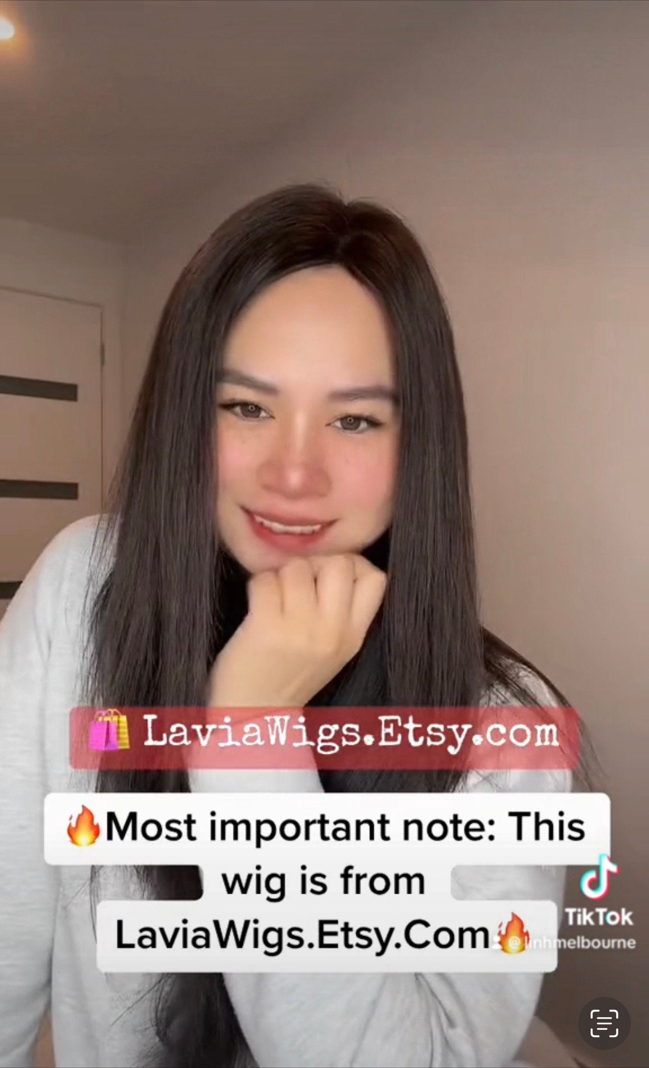 Lavia, dark brown wig, 45cm, 200% density, 250gram, hand-tied monofilament, free wig holder