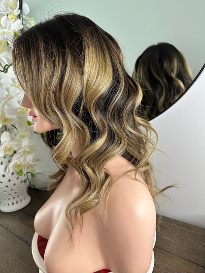 Lavia, Honeycomb blonde Balayage real hair wig hot hair trend, 18 inches (45 cm), 200% density, hand-tied monofilament cap