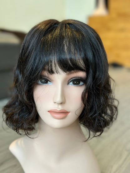 Lavia, tight wavy natural black bob wig