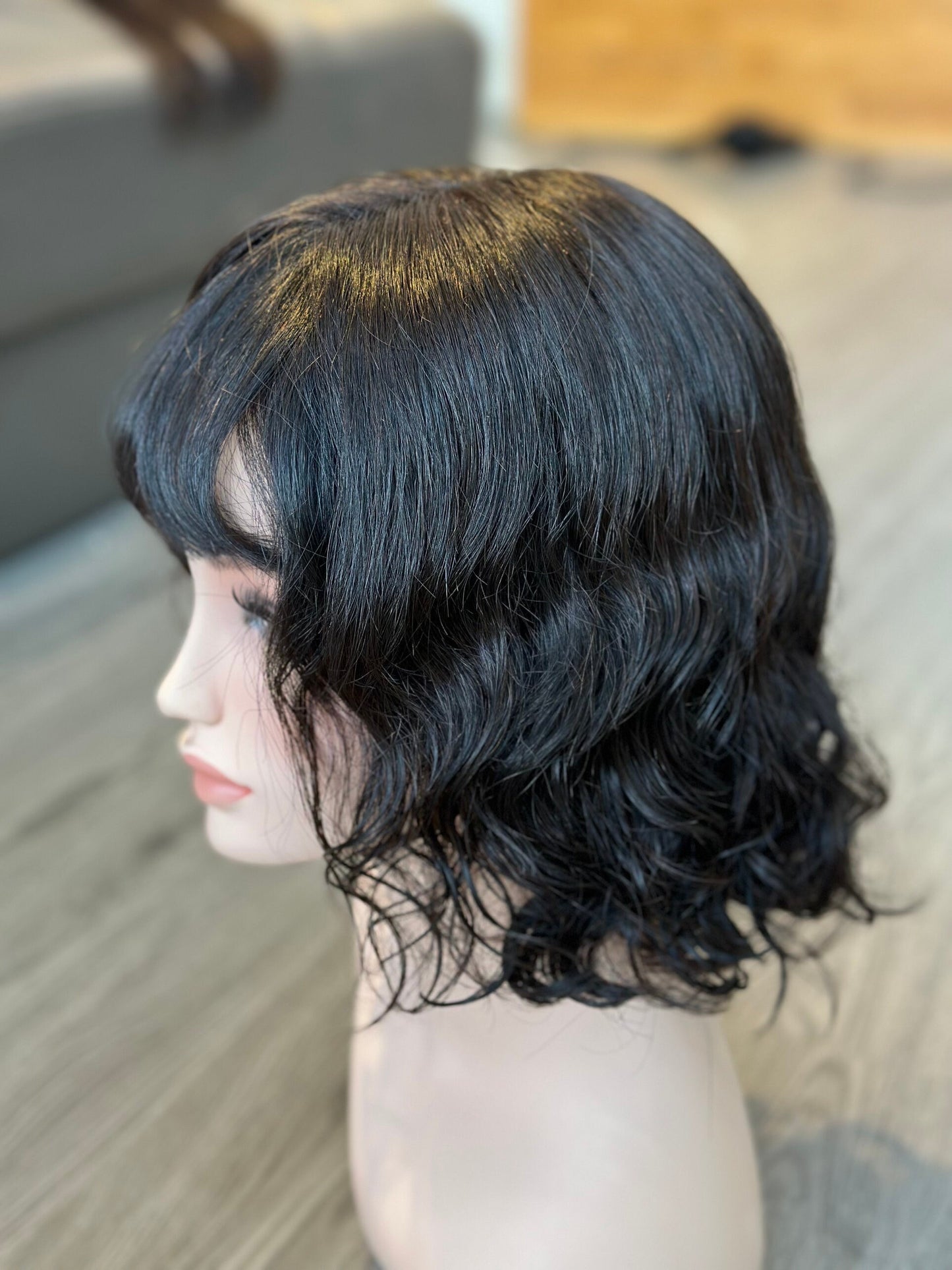 Lavia, tight wavy natural black bob wig