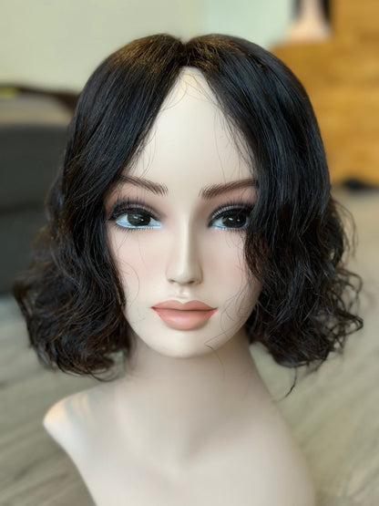 Lavia, tight wavy natural black bob wig