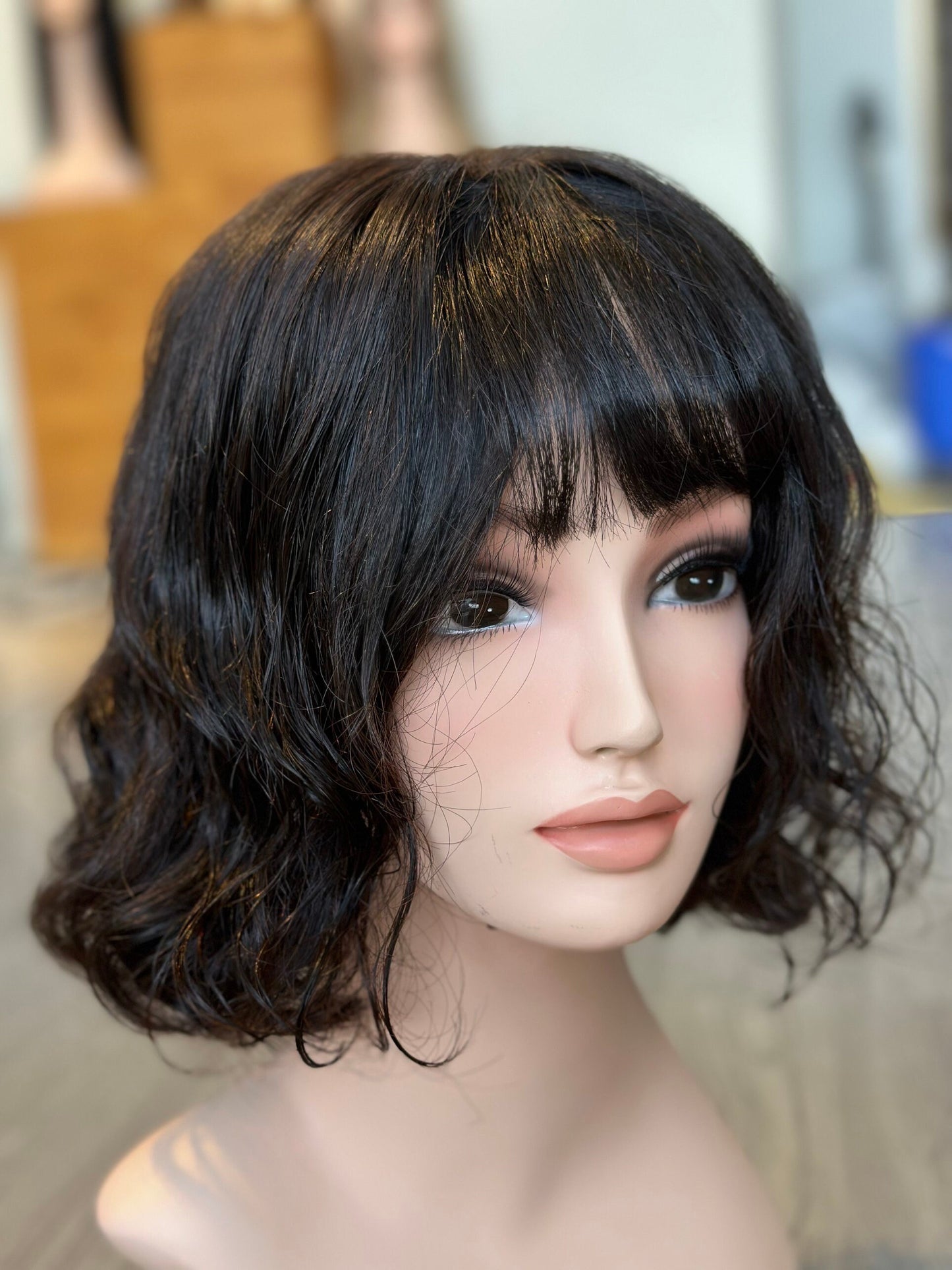 Lavia, tight wavy natural black bob wig